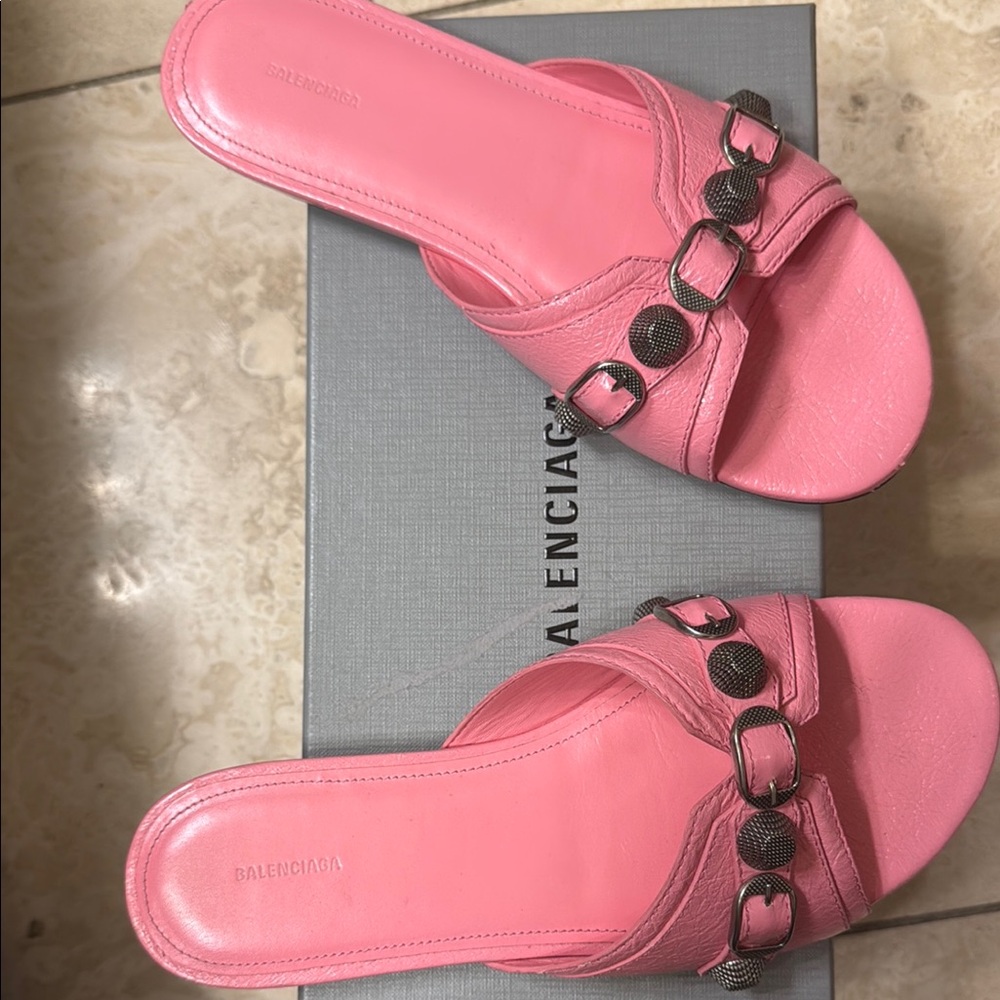 Balenciaga Pink Sandals with Gun Metal, Glossy Finish - Picture 4 of 6